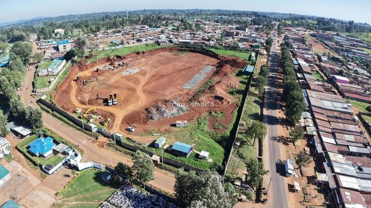 Completed Roads Nairobi Expressway Kenya's first elevated toll highway, running from Mlolongo to Westlands through the heart of Nairobi. 📍 Nairobi Completion 100%