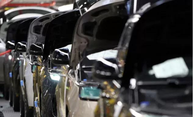 Jaguar Land Rover to cut 4,000 jobs over next two years The cuts come as the carmaker struggles with Chinese competition, US tariffs, and the transition to electric vehicles.