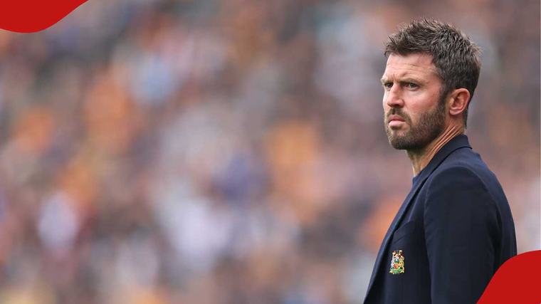 Manchester United vs Ipswich: Wayne Rooney tells Michael Carrick to replace two players