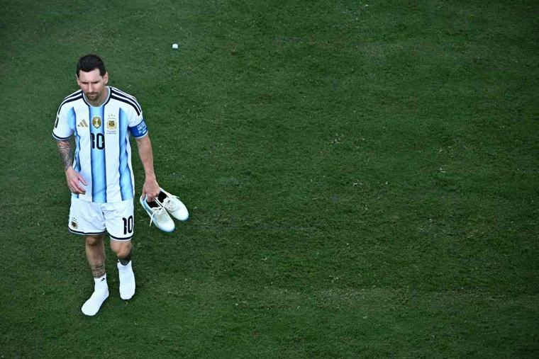 Lionel Messi retires from international football